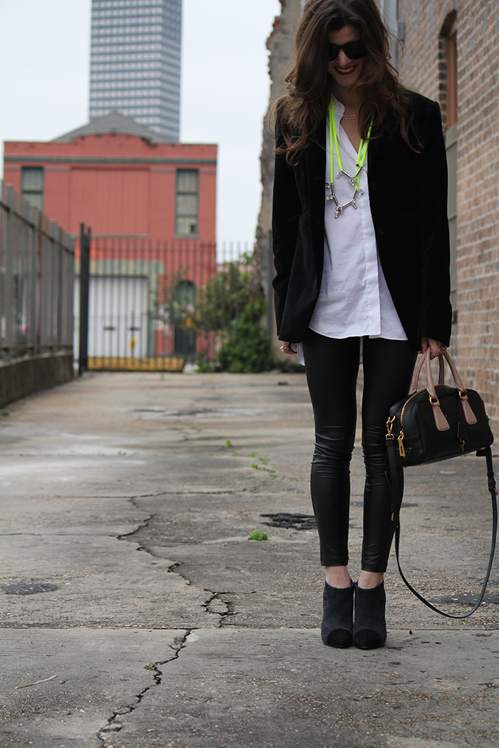 Dressing up your leather leggings with a blazer
