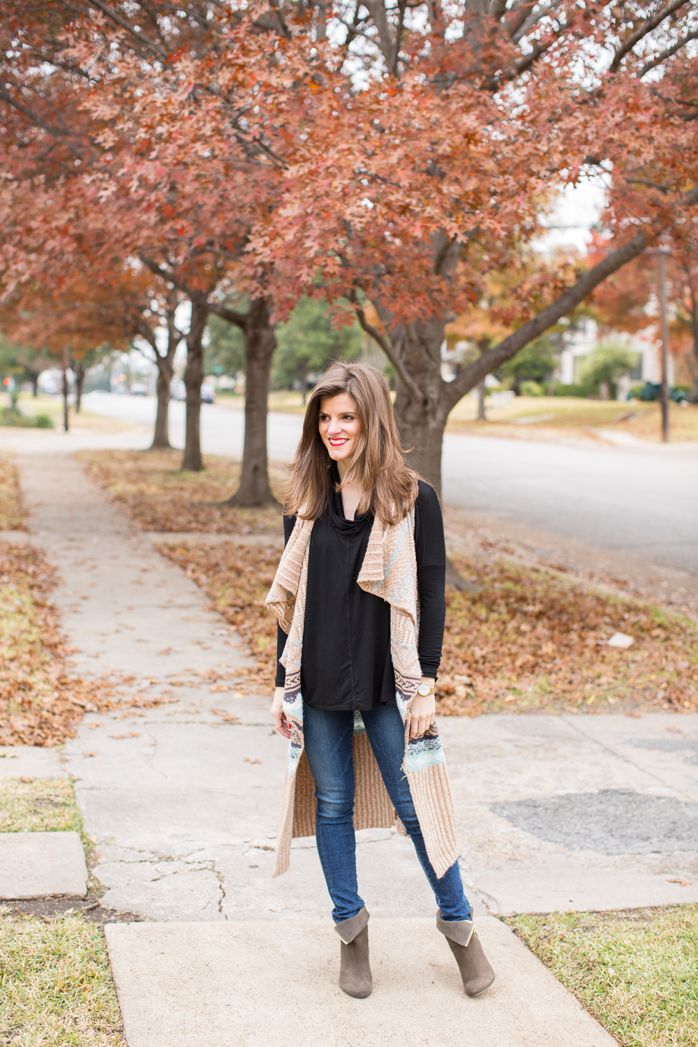 How to Wear a Long Vest with Jeans and Ankle Booties