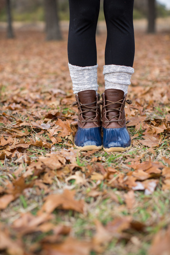 scrunched socks navy duck boots and leggings fall 