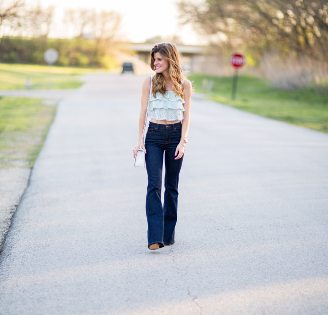brightontheday wearing j.brand high-waisted jeans and ruffle crop top