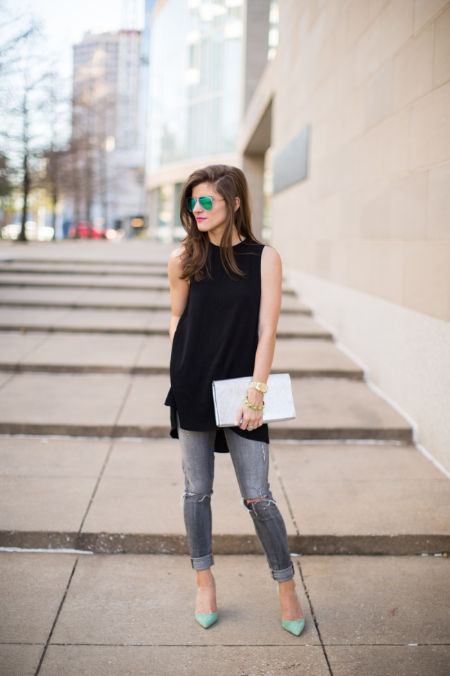 grey jeans, black tunic top, mirror sunglsses, green suede pumps, silver ysl clutch, going out outfit, black and grey outfit26