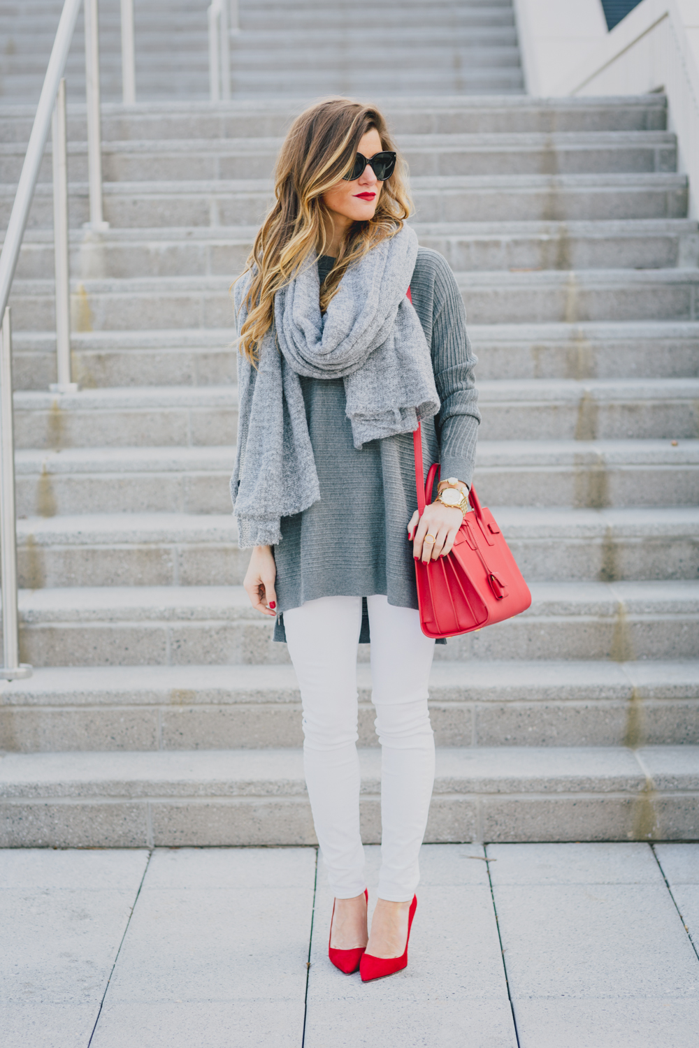 Oversized Grey Sweater + Grey Scarf + White Jeans + Red Pumps 11