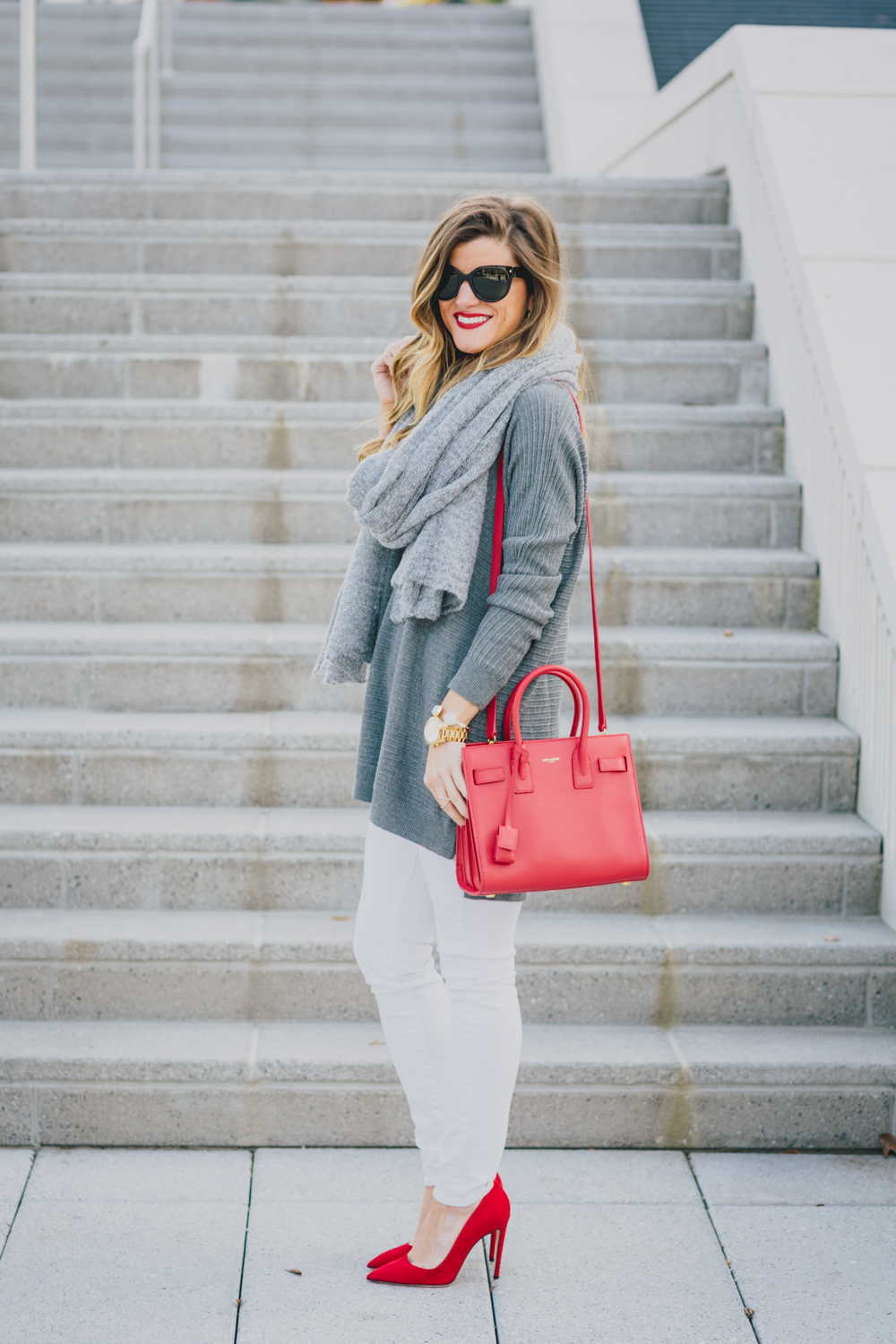Oversized Grey Sweater + Grey Scarf + White Jeans + Red Pumps 8
