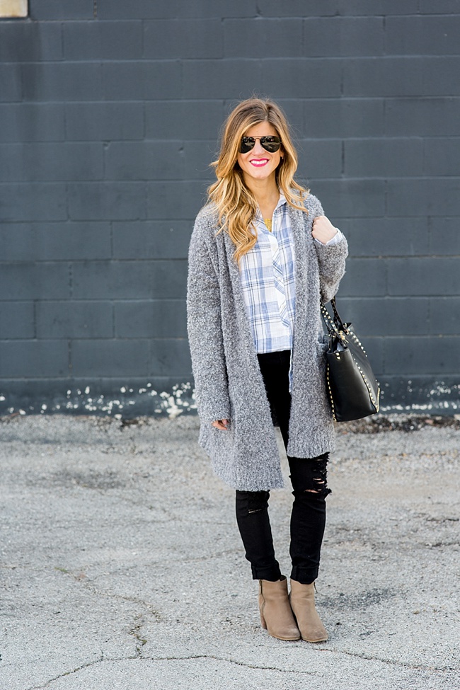 long grey cardigan outfit, black distressed jeans, BP trolley bootie in grey leather, plaid shirt, valentino bag
