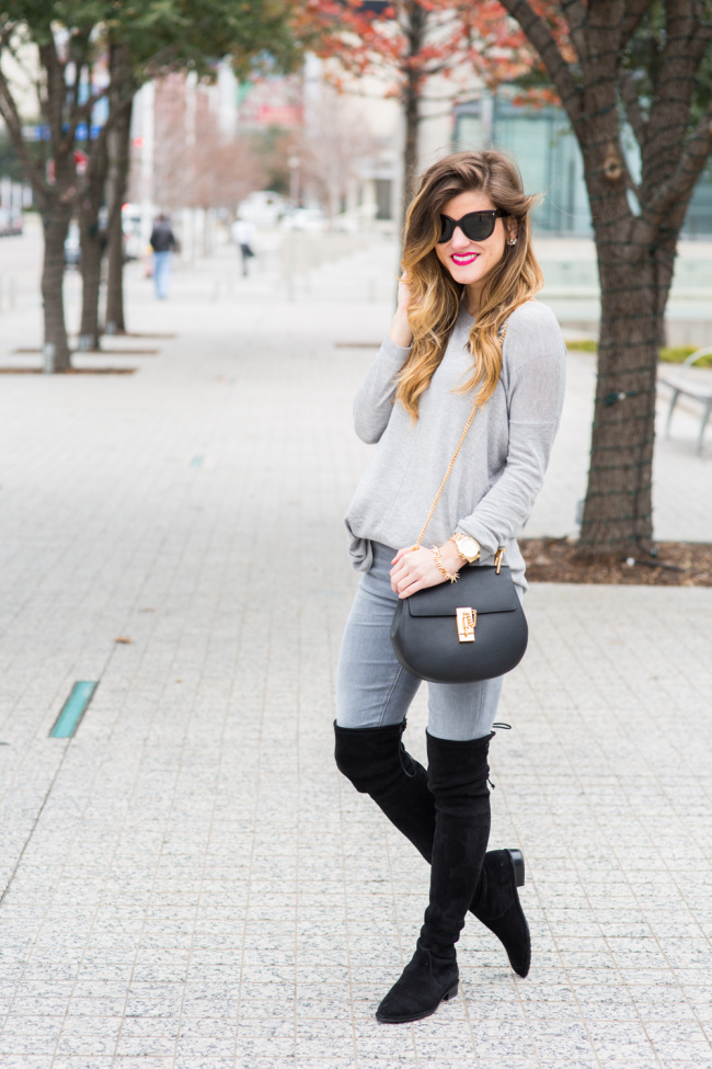 monochromatic outfit ideas, all gray outfit, grey sweater outfit ideas, grey skinny jeans outfit