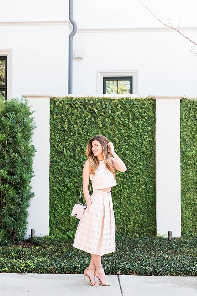 Brighton Keller styling two piece dress outfit with blush boy bag and cork sandals 
