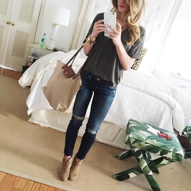 brightontheday mirror selfie of lush green top and ag distressed jeans with longchamp tote for everyday outfit 