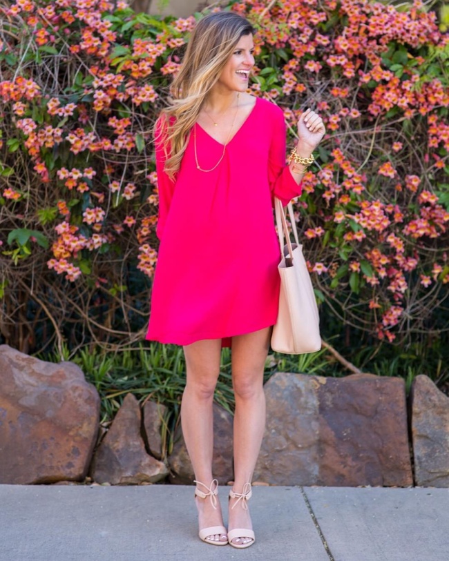 @brightonkeller wearing lush roll sleeve hot pink dress with dee keller blush pink wedges