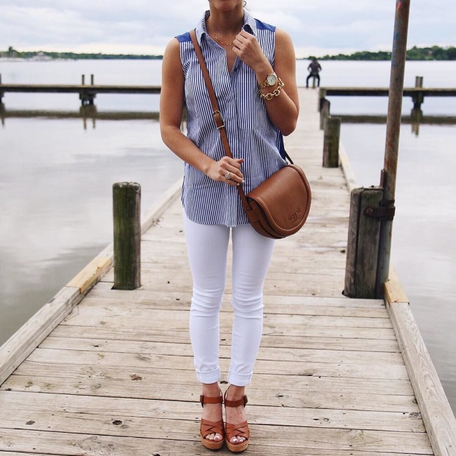 brighton the day styling striped sleeveless shirt with white skinny jeans and coordinating cognac accessories