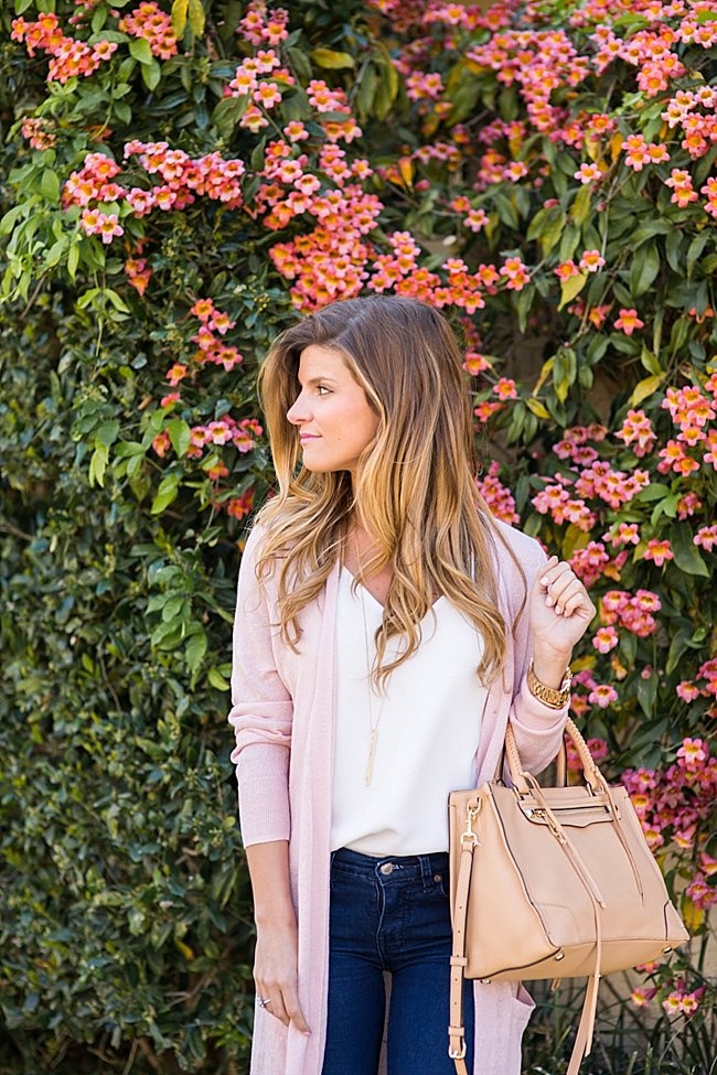 brightontheday seen wearing blush pink cardigan with white tank for a simple spring outfit 