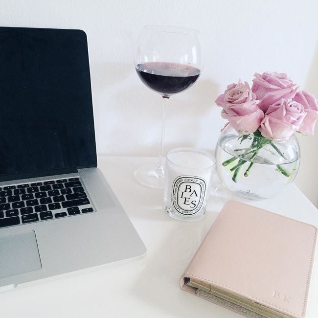 olivia pope wine glass diptque baies candle macbook pro giginy blush notebook