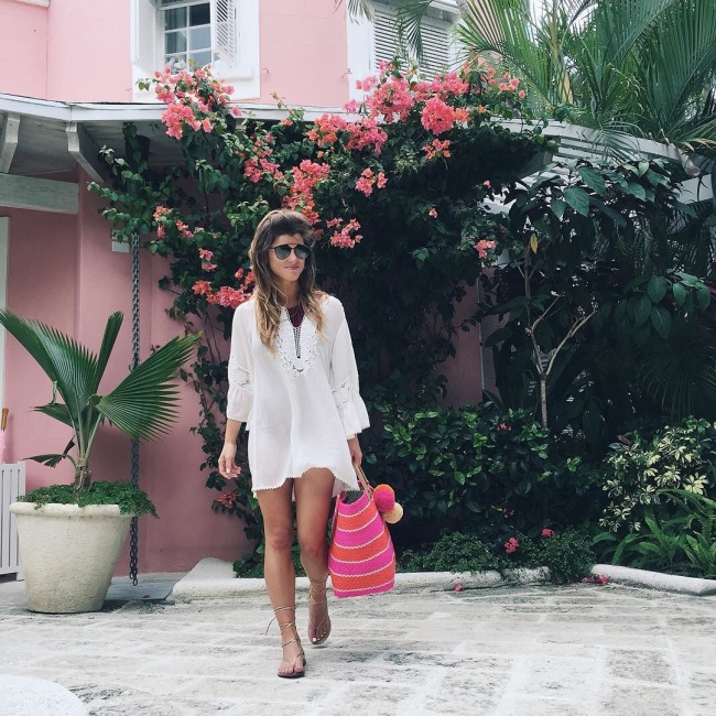 brighton the day styling classic white cover up with pink beach bag 