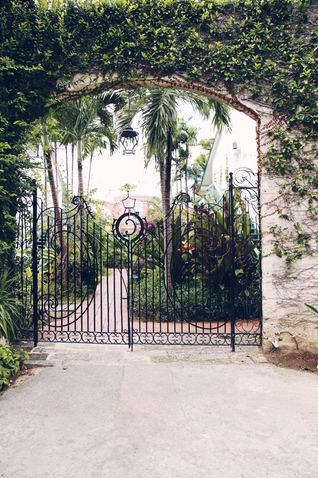 cobbler's cove entrance gate
