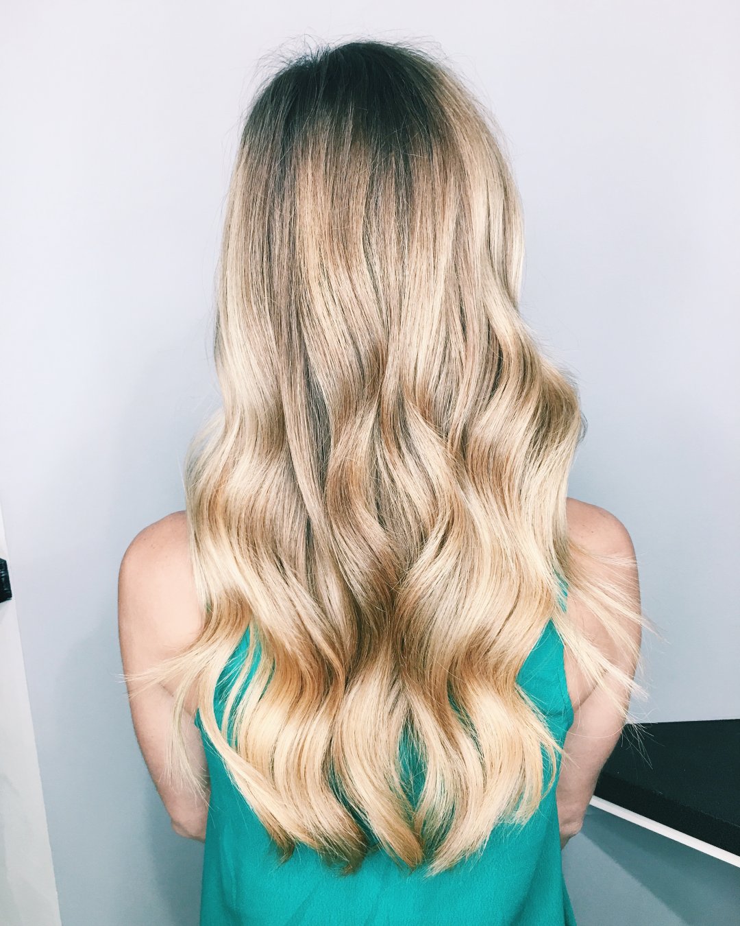 Everything you need to know about permanent hair extensions // my personal experience with getting microbead hair extensions // brighton keller hair extensions