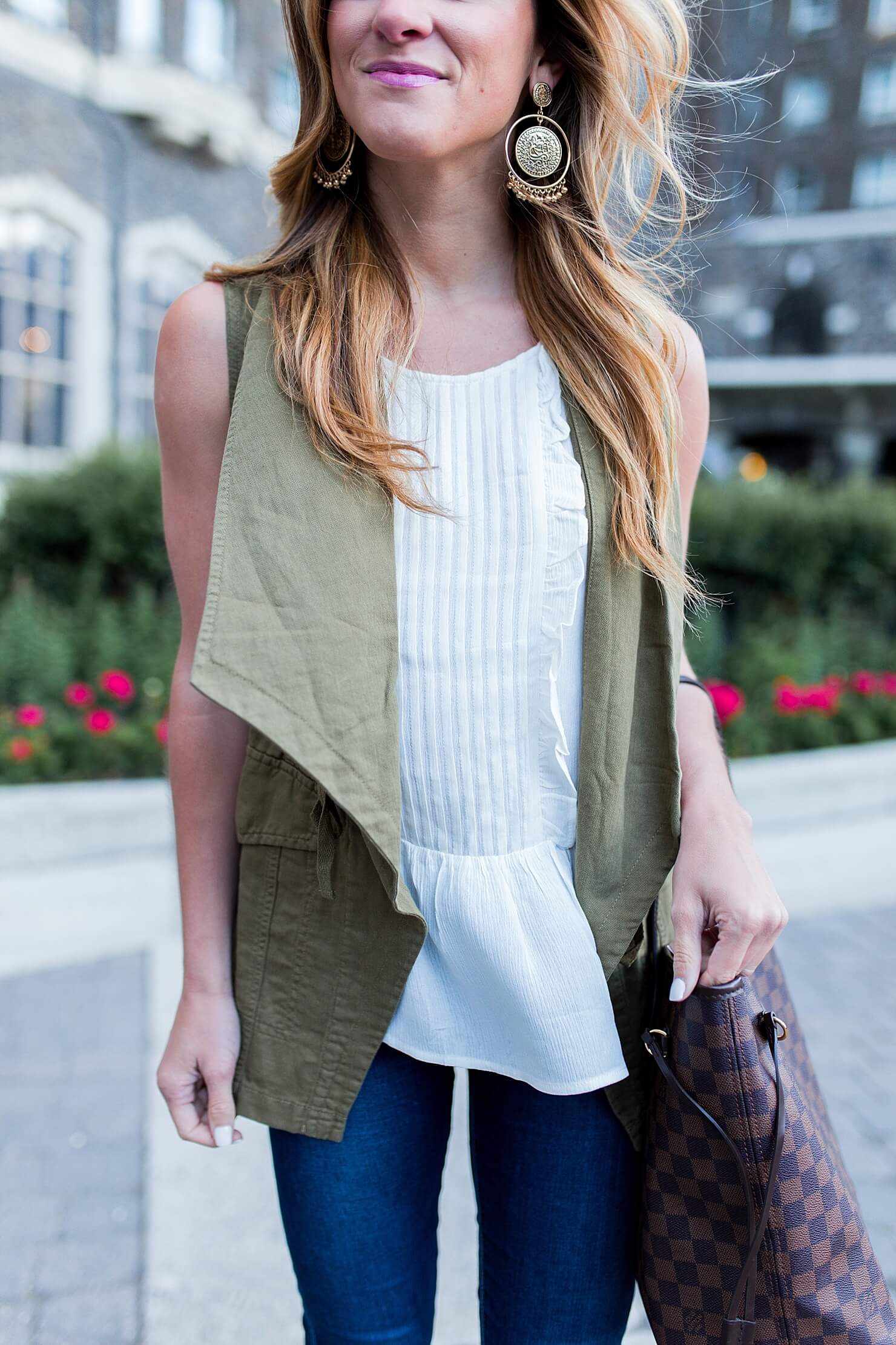 sleeveless blouse and utility vest in banff_-31