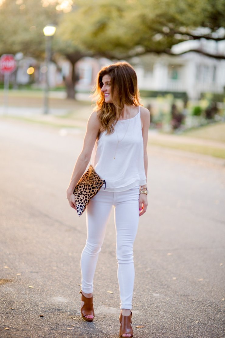 white jeans and white tank all white outfit