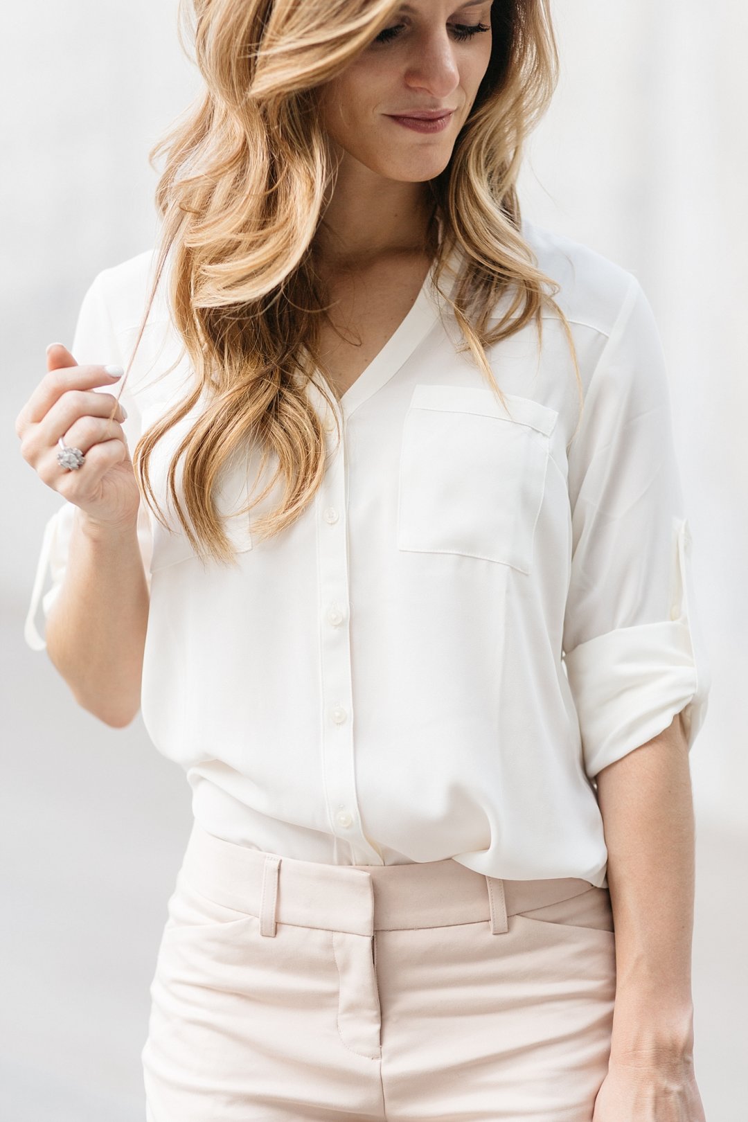 business casual outfit, express editor barely bootcut pants, blush pink pants with off white blouse