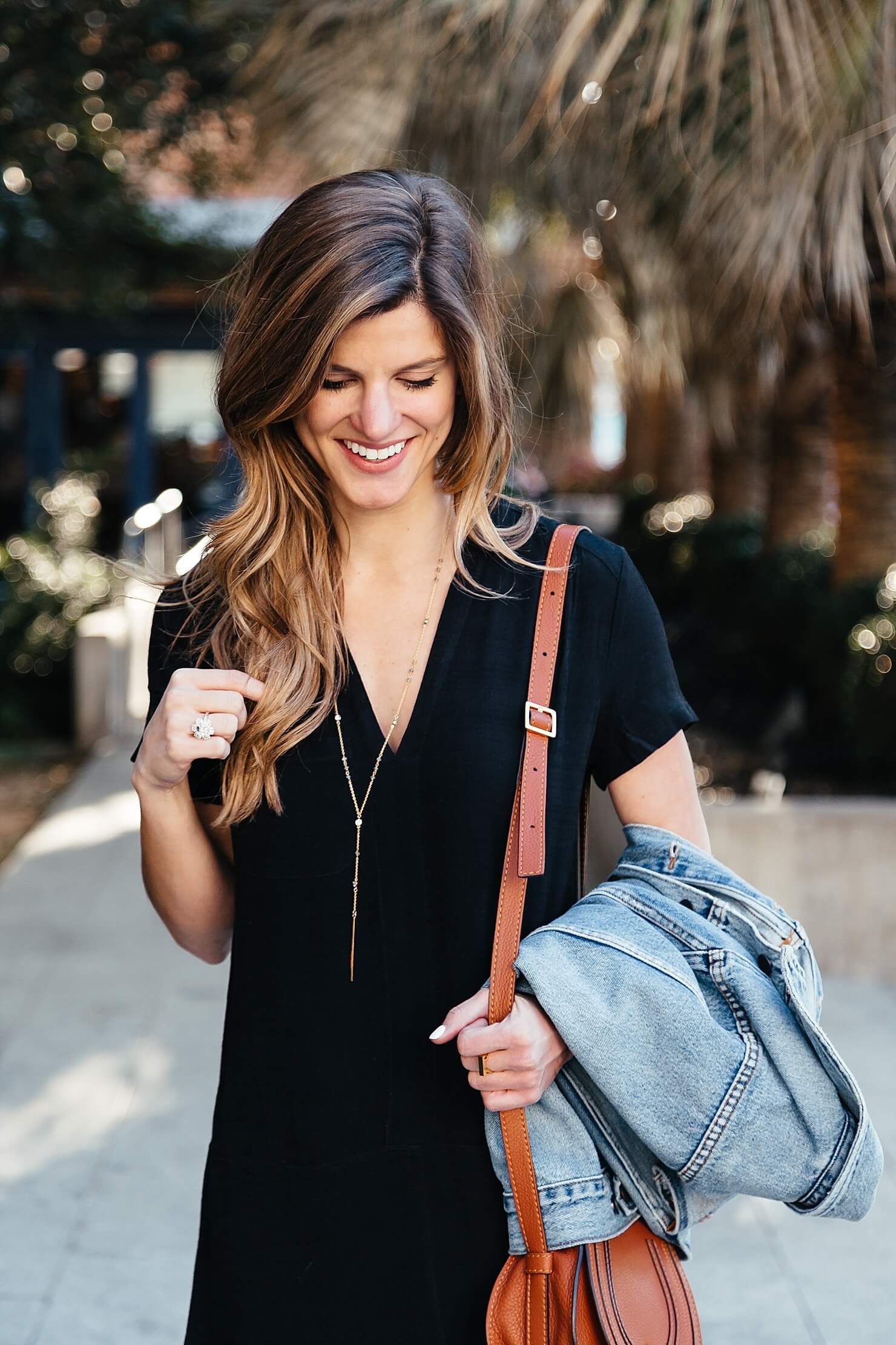 black shirt dress with simple gold necklace, casual work outfit, spring work outfit