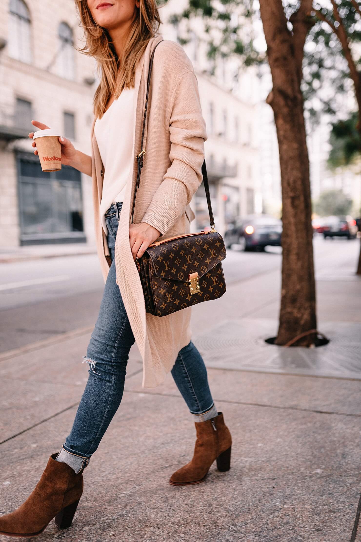 Louis Vuiton POCHETTE METIS crossbody, long cream cardigan outfit, fall outfit inspiration