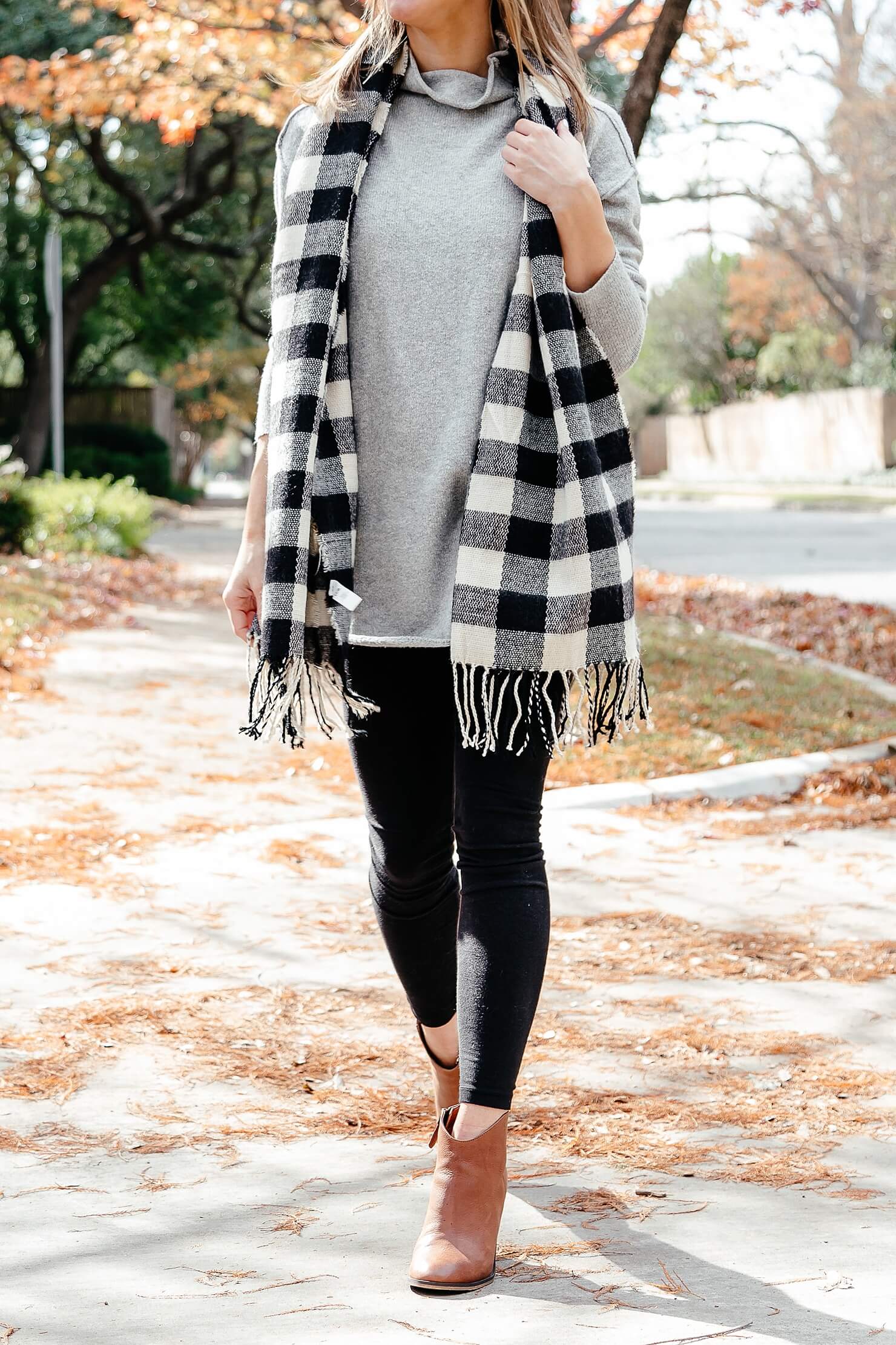 black leggings outfit with grey tunic, scarf, brown booties 14