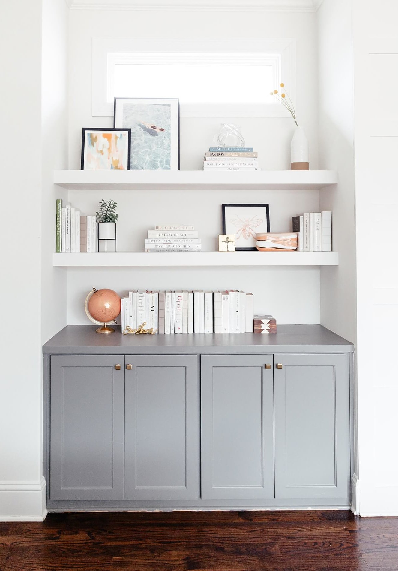 how to style bookshelves tips