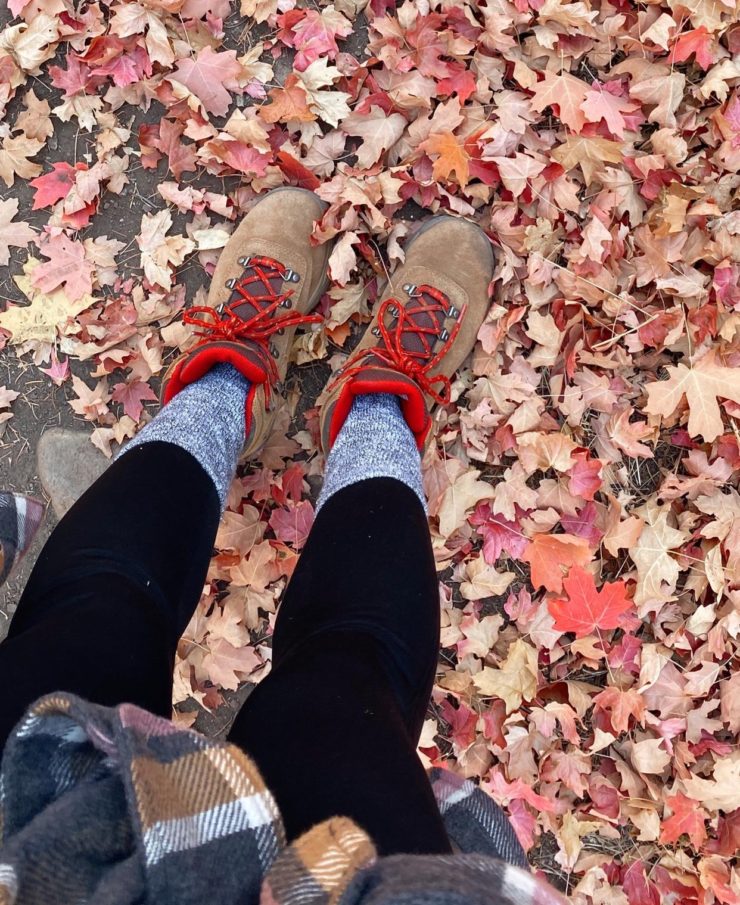 October Favorites American Eagle Flannel Align Leggings Columbia boots Fall Outfit Inspo