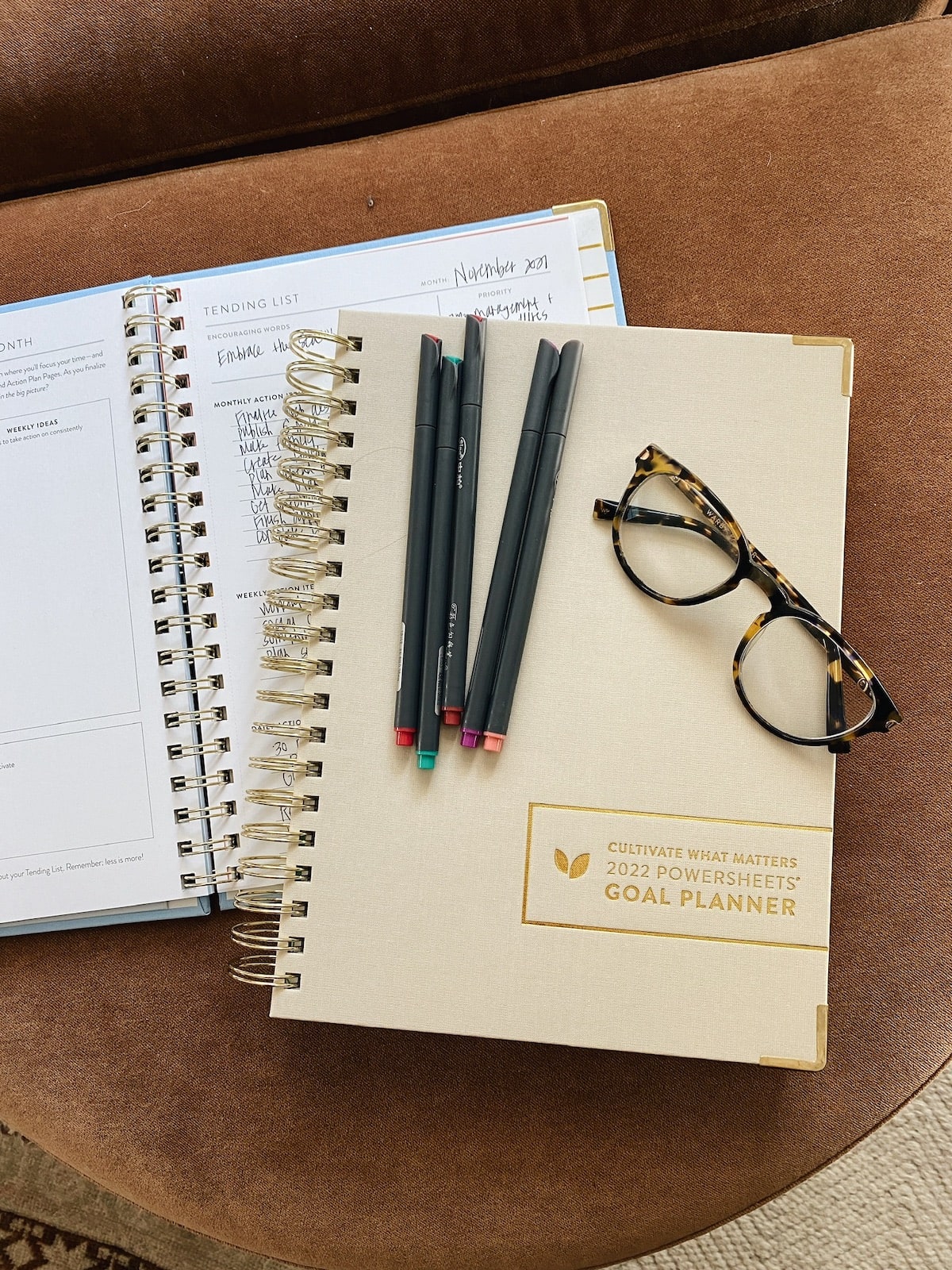 gift guide for your bff cultivate what matters goal planner